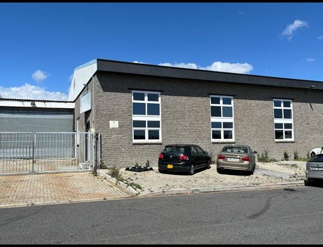 INDUSTRIAL PROPERTY TO RENT IN KILLARNEY GARDENS